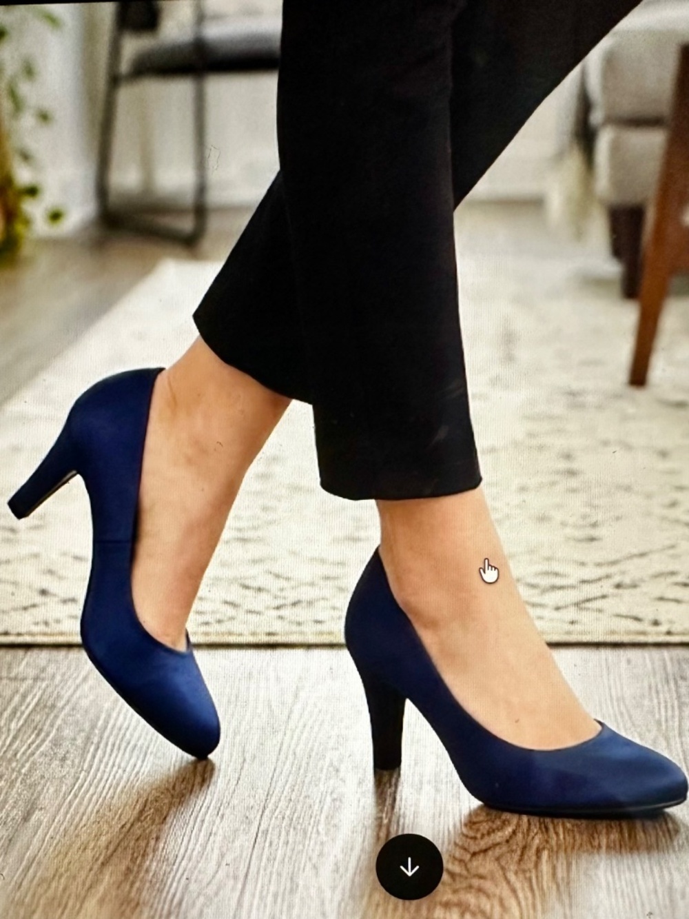 Bandolino Navy Blue Satin Pumps - Size 6M - Like New. EXCELLENT CONDITION